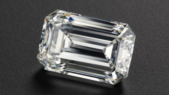 fancy emerald diamond shape
