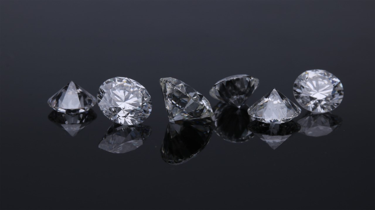 Diamant naturel vs synthétique