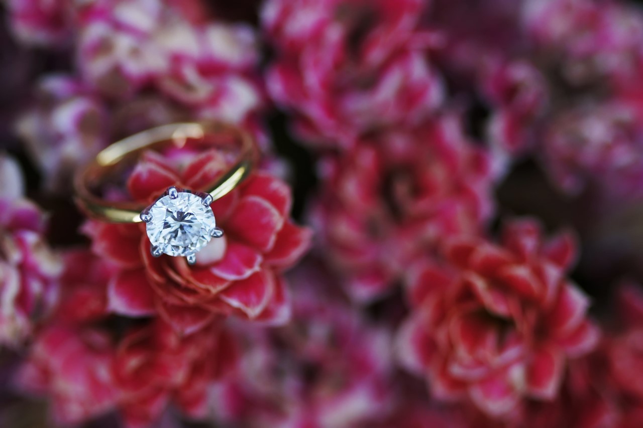 yellow gold diamond ring