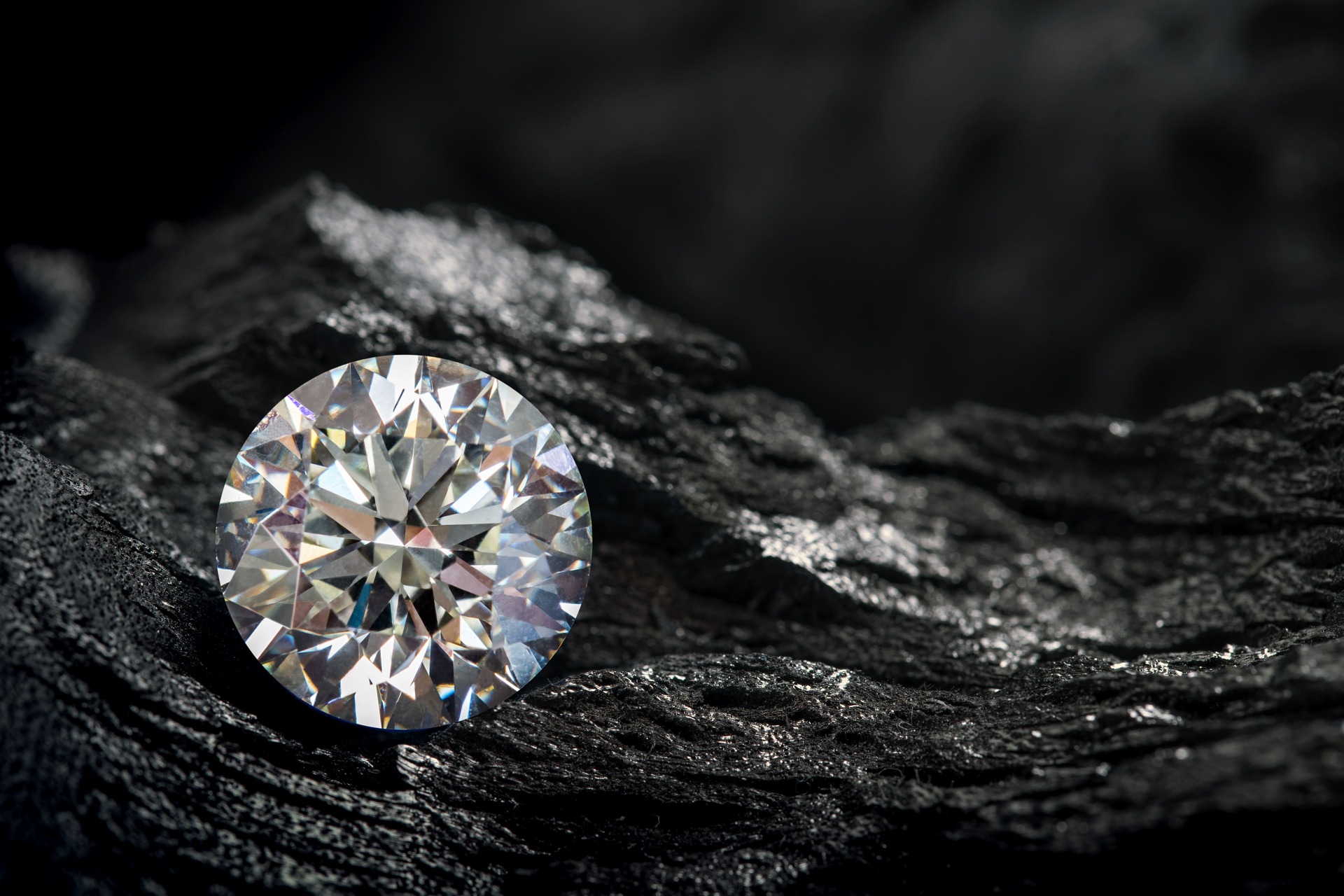 natural vs. synthetic diamond