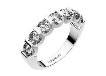 diamond ring set on a bar