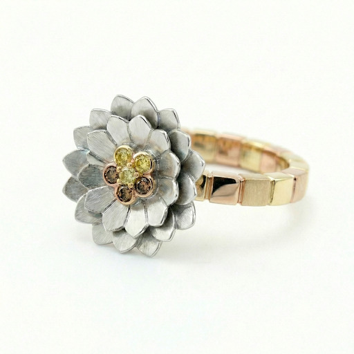 Bague  Créateurs  Diamant Or Blanc palladi&eacute; palladi&eacute; 18 carats (750/000) Fleur de Lune Or Blanc palladi&eacute; 18 carats (750/000)