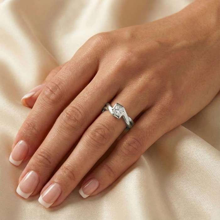 buy Ring Classics Diamond White Gold Princess NOVA