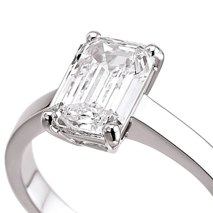 vente Bague  Classique  Diamant Or Blanc taille EMERAUDE